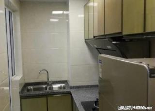 万达广场，万达中央华城精装套三，周边配套齐全，临近湿地公园。 - 内江28生活网 scnj.28life.com