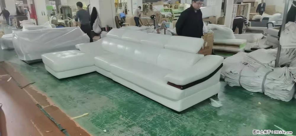 【大厂仿真皮沙发】实木框架，高回弹海绵45密度。全新包装，质量非常好，3.6米右贵妃 - 家居生活 - 内江生活社区 - 内江28生活网 scnj.28life.com