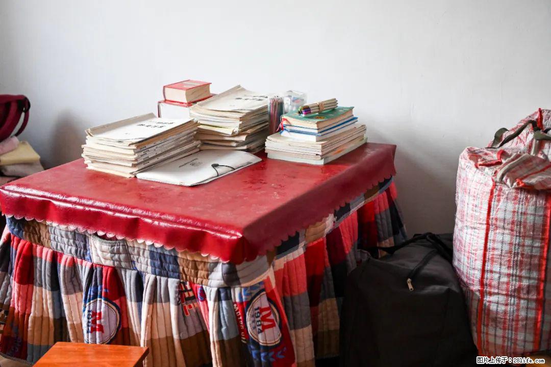 全网追的“扁担女孩”,找了一份暑假工,时薪12元 - 内江生活资讯 - 内江28生活网 scnj.28life.com