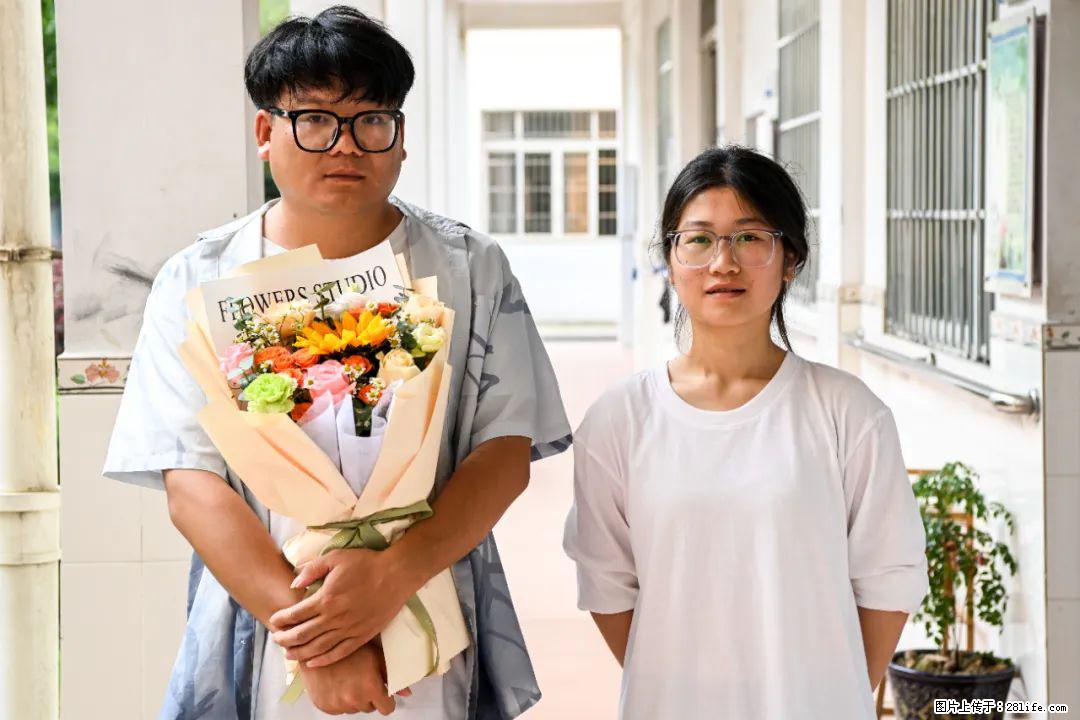 全网追的“扁担女孩”,找了一份暑假工,时薪12元 - 内江生活资讯 - 内江28生活网 scnj.28life.com